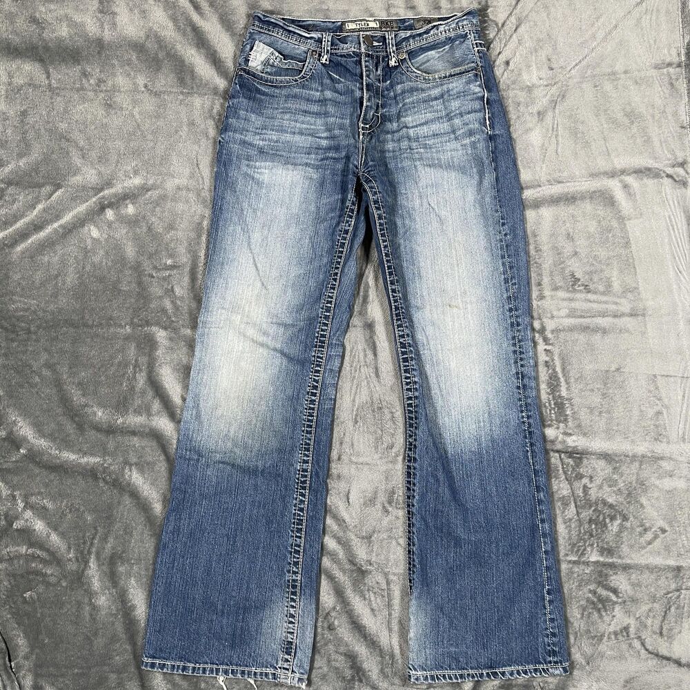 BKE Tyler Jeans Mens 32x32 Blue Medium Wash Relaxed Bootcut Denim Distressed